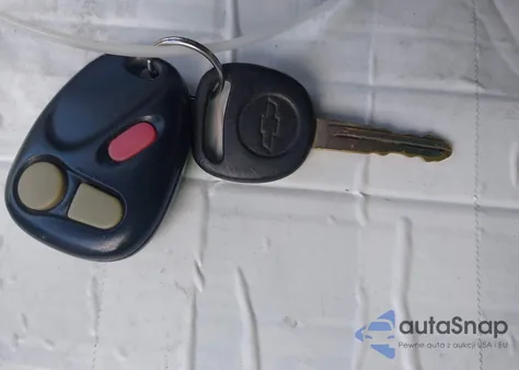 2001 Chevrolet Silverado 1500Hd Ls from USA, damaged, VIN 1GCGC13U31F192555